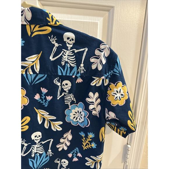 Rare Reverse Threads Floral Skeletons Button Down Men’s Size Large EUC - Picture 9 of 10